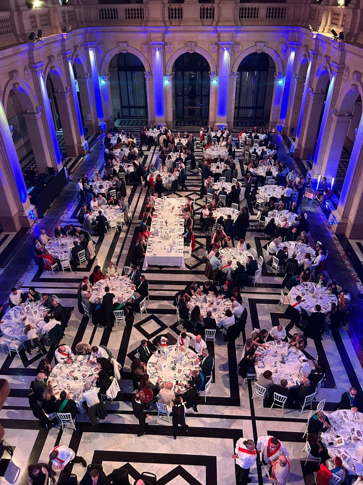 Dîner de gala pour les 70 ans de l'Association des Disciples d'Escoffier à Marseille au Palais de la Bourse, le 08/04/2024, au profit des Restos du Cœur